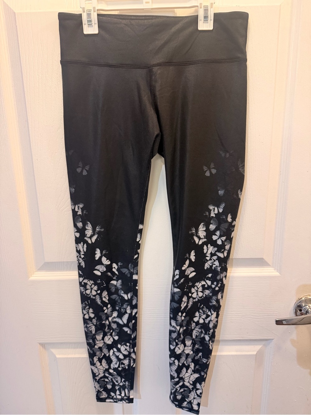 ALO Yoga Black Leggings with White Butterfly Print
